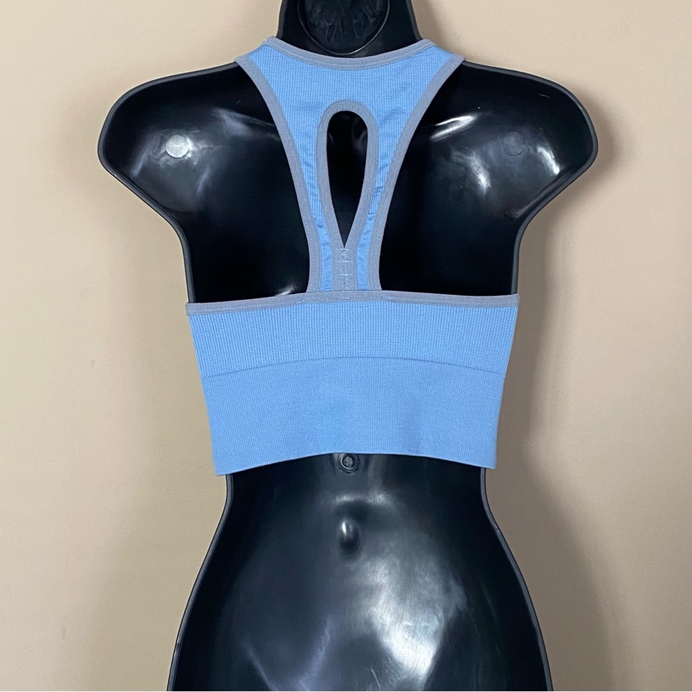 Tahari Sport Blue Camo Print Sports Bra Active Top - Picture 2 of 7